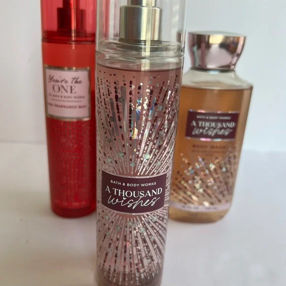 Bath & Body Works Mixed Lot (4) 1 Shower Gel, 3 Fragrance Mist, - Picture 4 of 10
